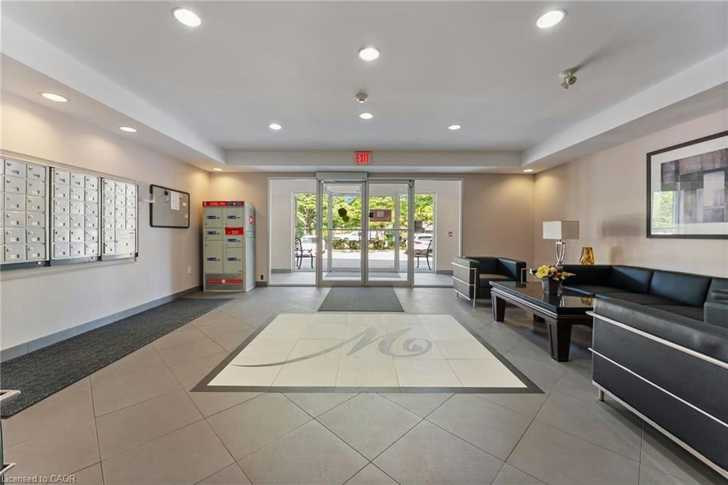 401-396 Plains Road E, Burlington, ON, L7T 2C8 - 17