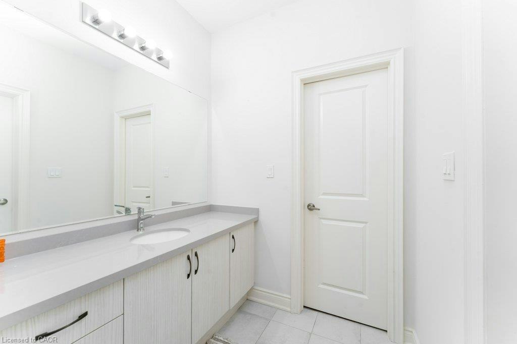 UPPER-7 Grierson Trail, Hamilton, ON, L8B 1Z7 - 20