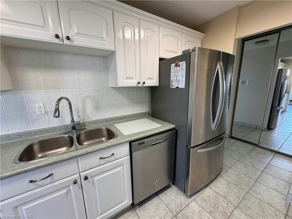1203-2055 Upper Middle Road, Burlington, ON, L7P 3P4 - 6