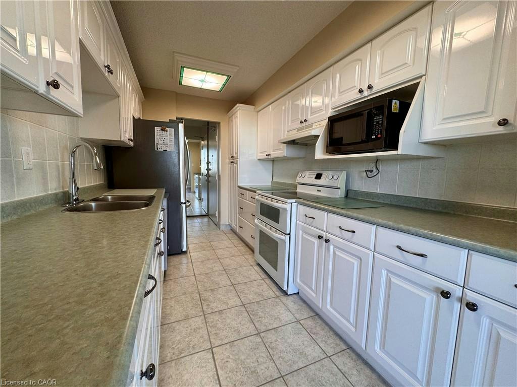 1203-2055 Upper Middle Road, Burlington, ON, L7P 3P4 - 5