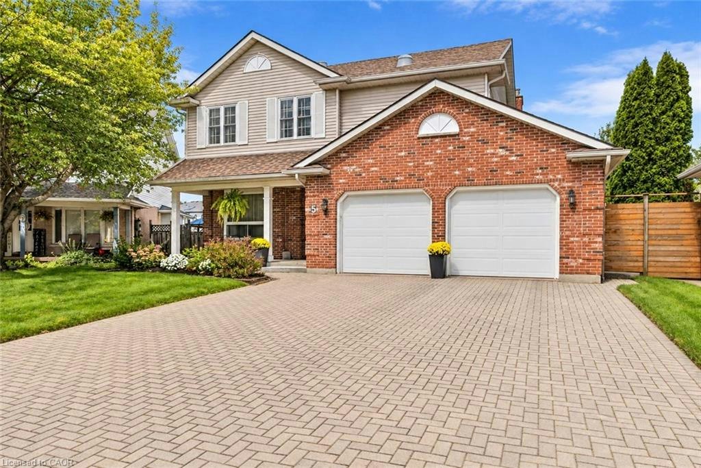 5 Thorn Place, St. Catharines, ON, L2S 3S1