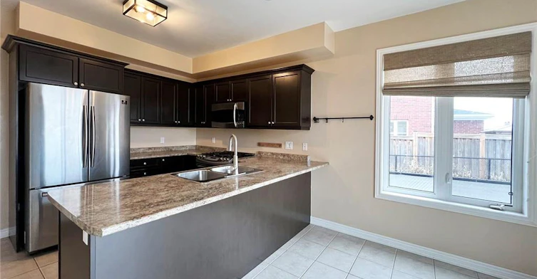 52 Whittington Drive, Hamilton, ON, L9K 0G8 - 7