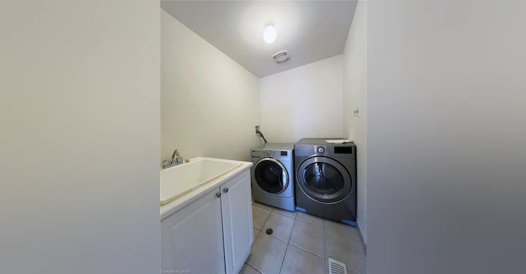 52 Whittington Drive, Hamilton, ON, L9K 0G8 - 20