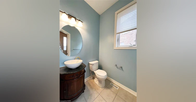 52 Whittington Drive, Hamilton, ON, L9K 0G8 - 3
