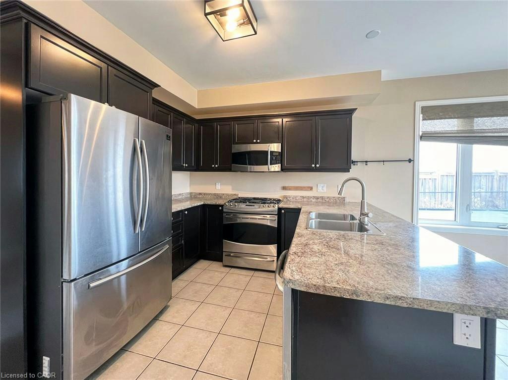 52 Whittington Drive, Hamilton, ON, L9K 0G8 - 9