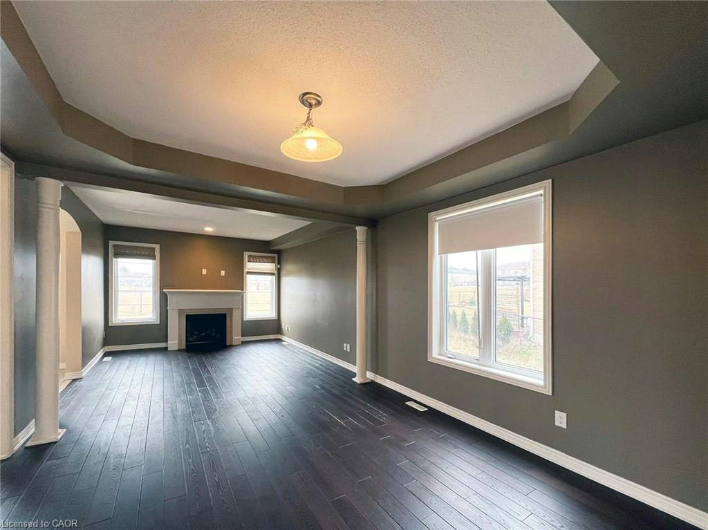 52 Whittington Drive, Hamilton, ON, L9K 0G8 - 4