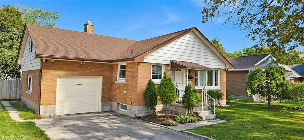 107 Elgin Crescent, Waterloo, ON, N2J 2S3