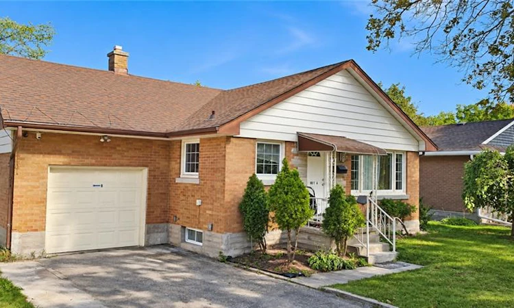 107 Elgin Crescent