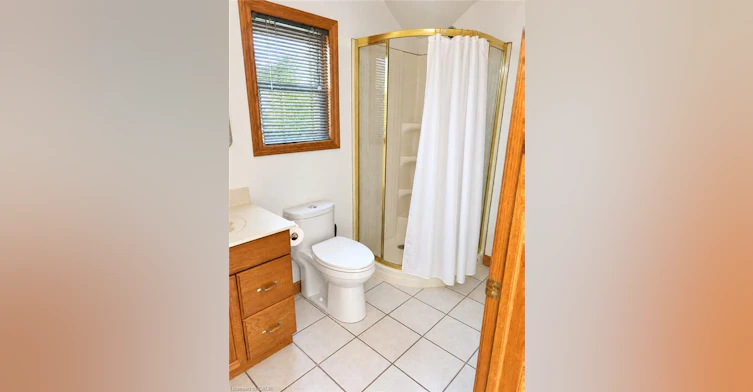 UPPER-132 Bridgeport Road E, Waterloo, ON, N2J 2X4 - 10