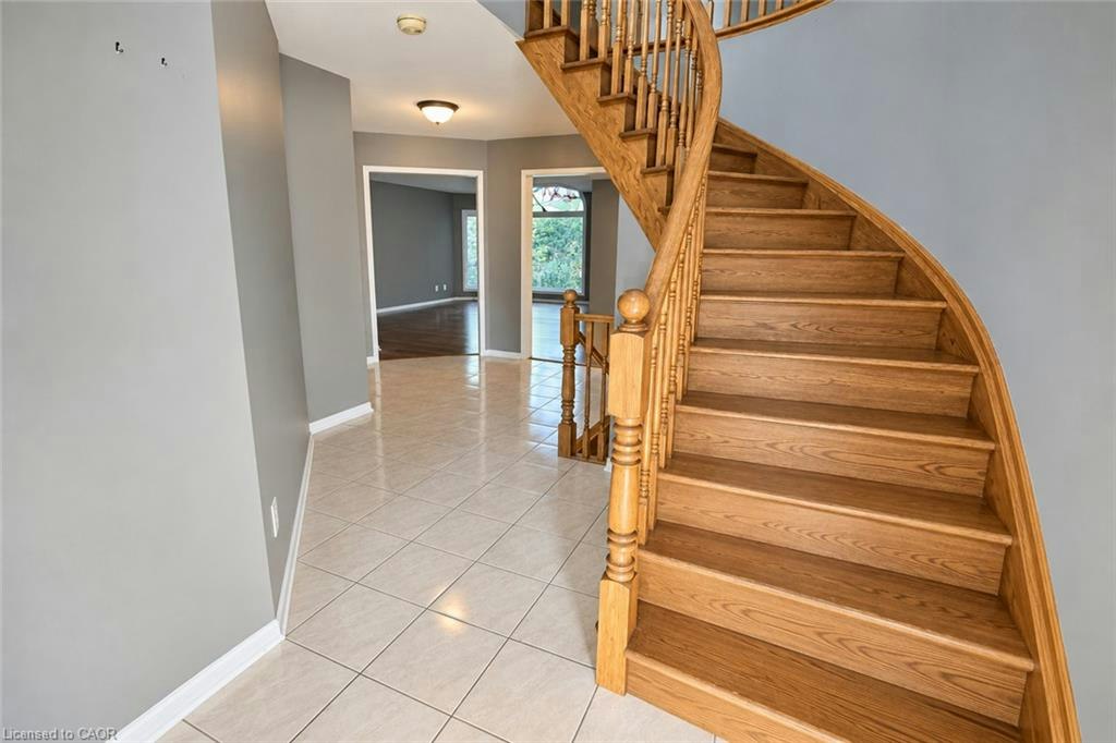 85 Shadeland Court, Cambridge, ON, N1T 1V2 - 4