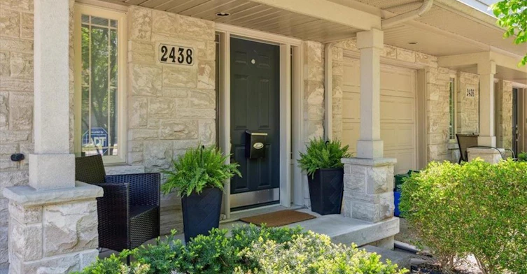 2438 Second Street, Burlington, ON, L7R 3K1