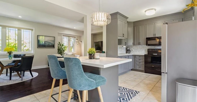2438 Second Street, Burlington, ON, L7R 3K1 - 3