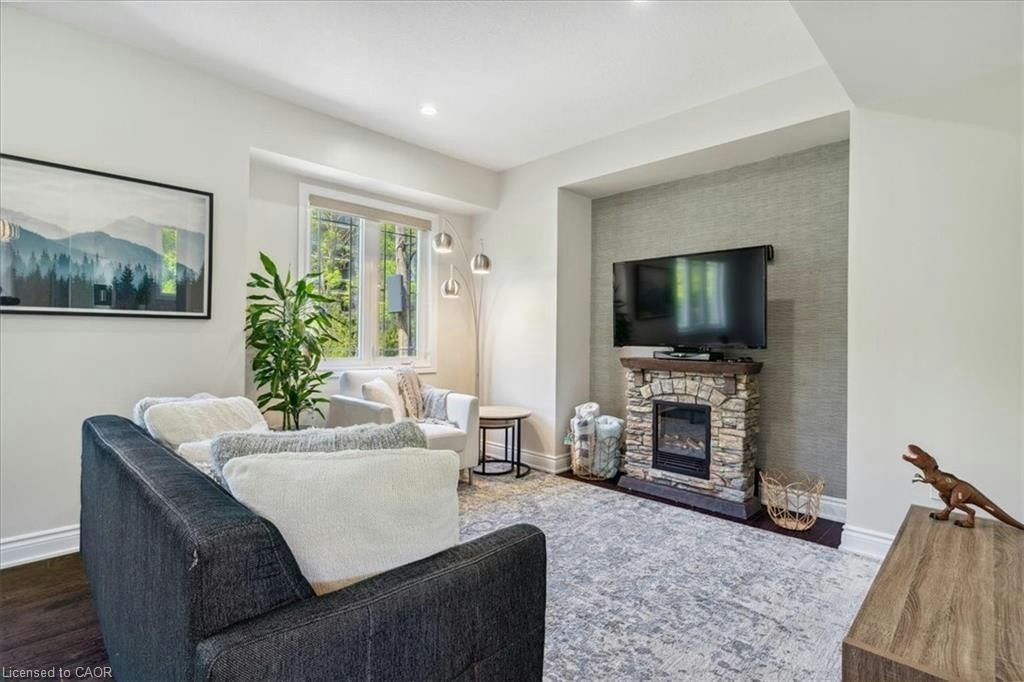 2438 Second Street, Burlington, ON, L7R 3K1 - 8