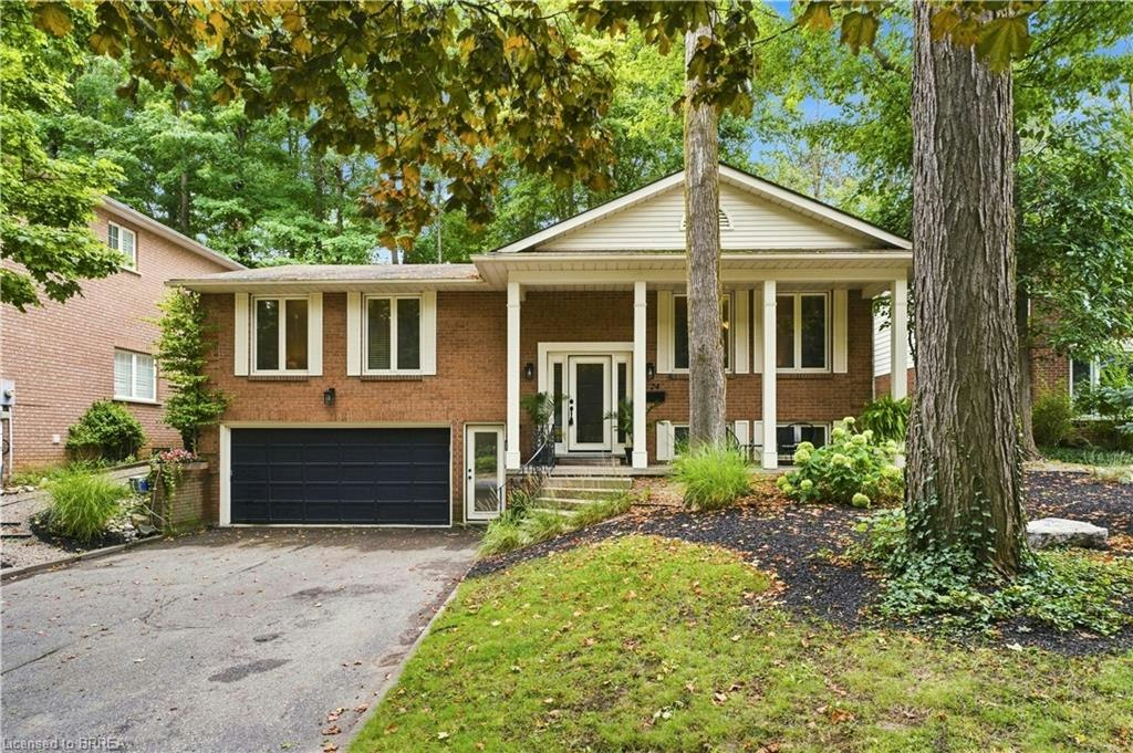 24 Primrose Path, Kitchener, ON, N2E 2R2
