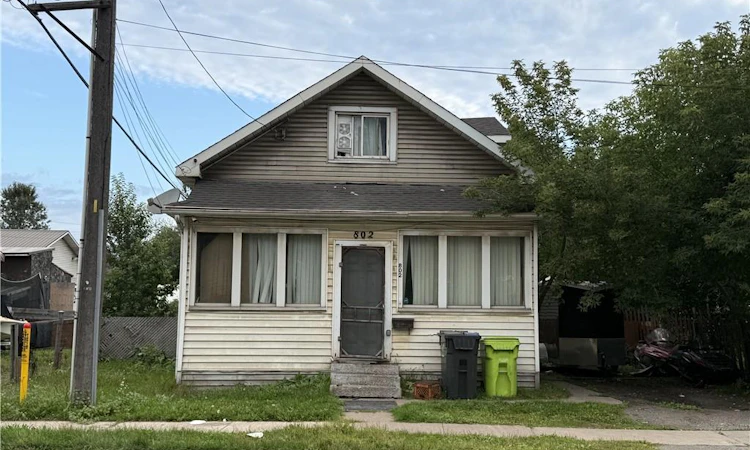 802 Bonney Street