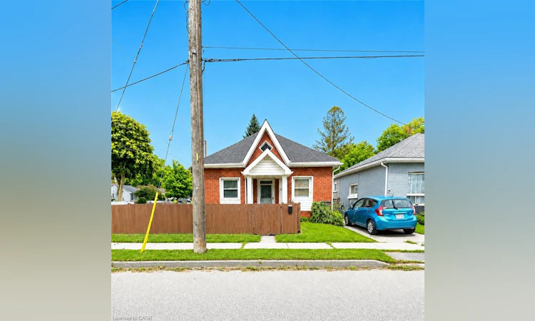 15 Esther Street