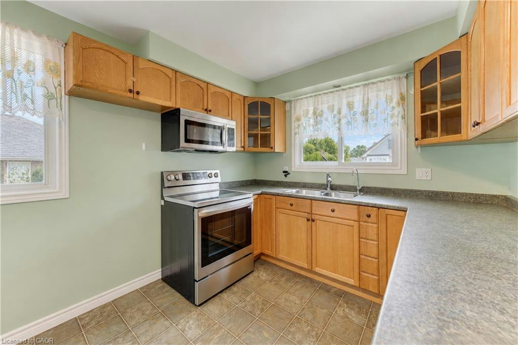 64 Stanley Street, Cambridge, ON, N1S 2A6 - 11