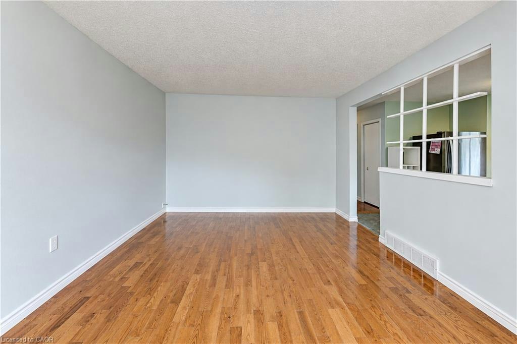 64 Stanley Street, Cambridge, ON, N1S 2A6 - 8