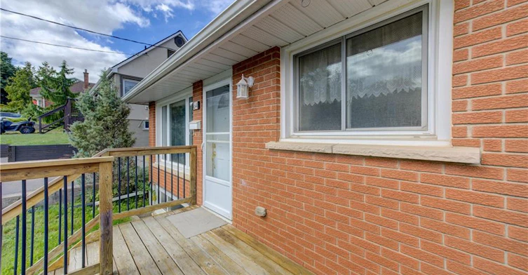 64 Stanley Street, Cambridge, ON, N1S 2A6 - 4