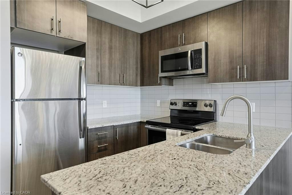 708-560 North Service Road, Grimsby, ON, L3M 0G3 - 4