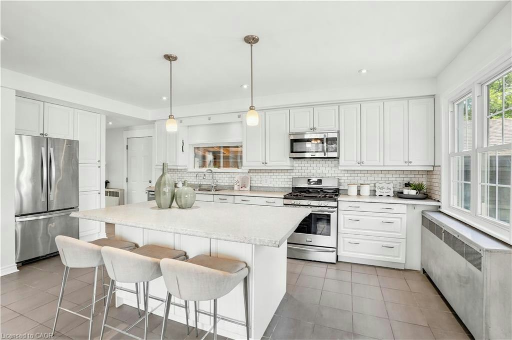 545 Mohawk Road W, Hamilton, ON, L9C 1X5 - 8