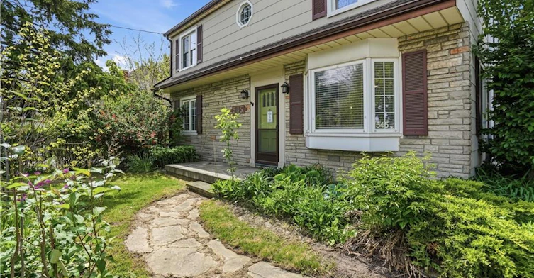545 Mohawk Road W, Hamilton, ON, L9C 1X5 - 2