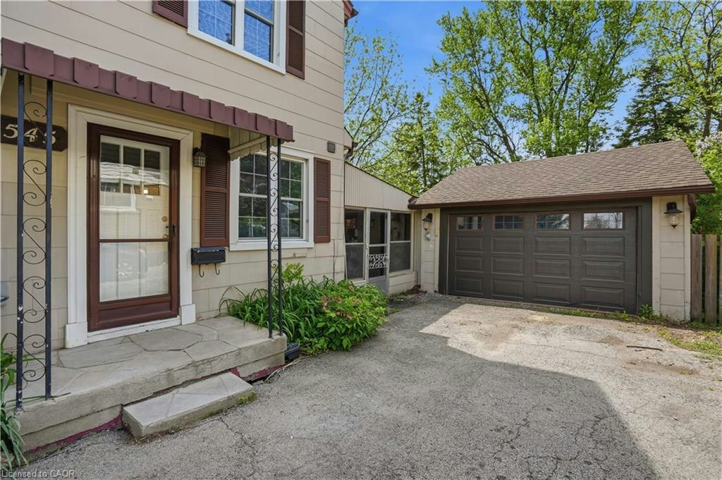 545 Mohawk Road W, Hamilton, ON, L9C 1X5 - 3
