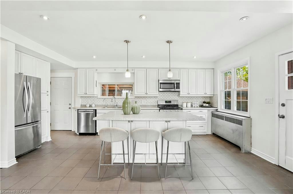 545 Mohawk Road W, Hamilton, ON, L9C 1X5 - 7