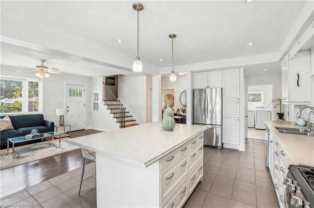 545 Mohawk Road W, Hamilton, ON, L9C 1X5 - 9