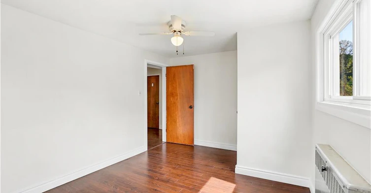 545 Mohawk Road W, Hamilton, ON, L9C 1X5 - 21