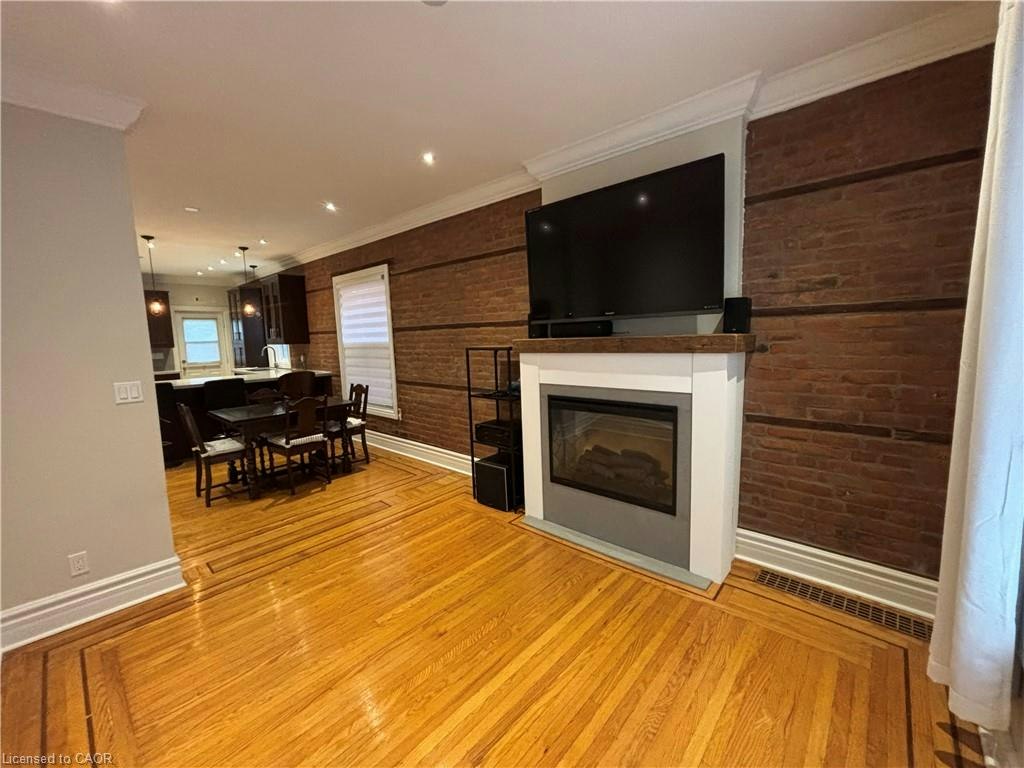 1-300 Bold Street, Hamilton, ON, L8P 1W4 - 6