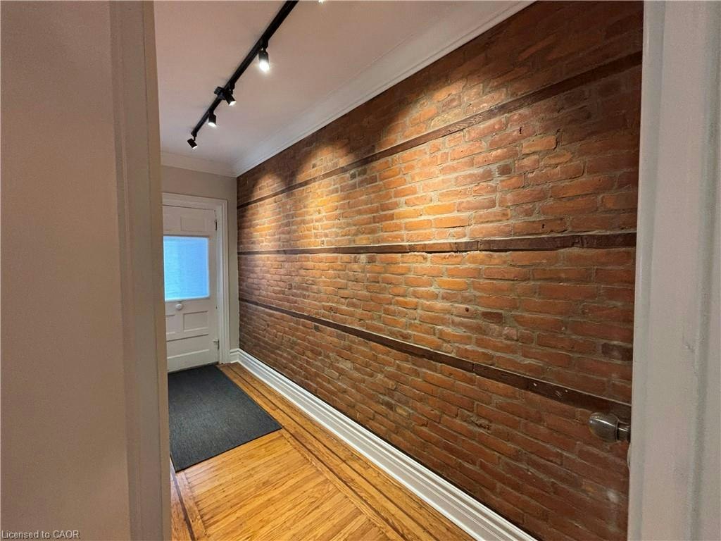 1-300 Bold Street, Hamilton, ON, L8P 1W4 - 4