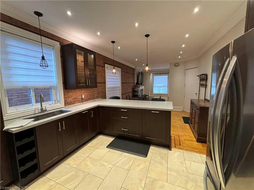 1-300 Bold Street, Hamilton, ON, L8P 1W4 - 11