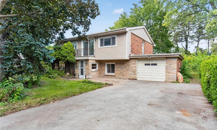 539 Enfield Road