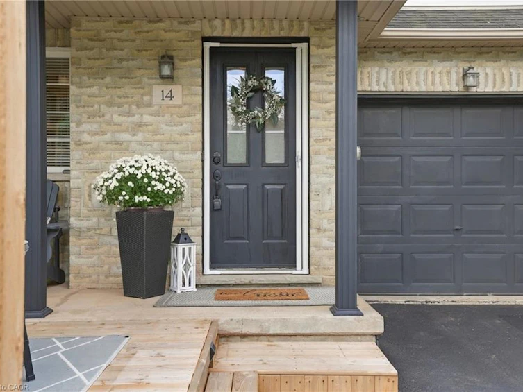 14 Kenyon Crescent, Grimsby, ON, L3M 5P4 - 4