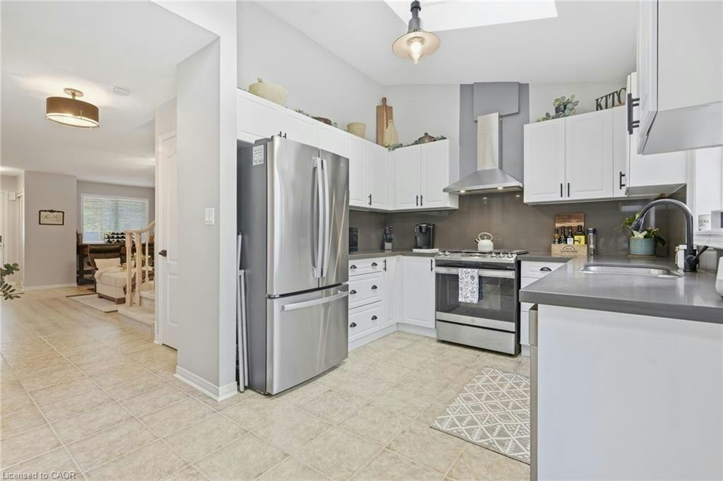 14 Kenyon Crescent, Grimsby, ON, L3M 5P4 - 10
