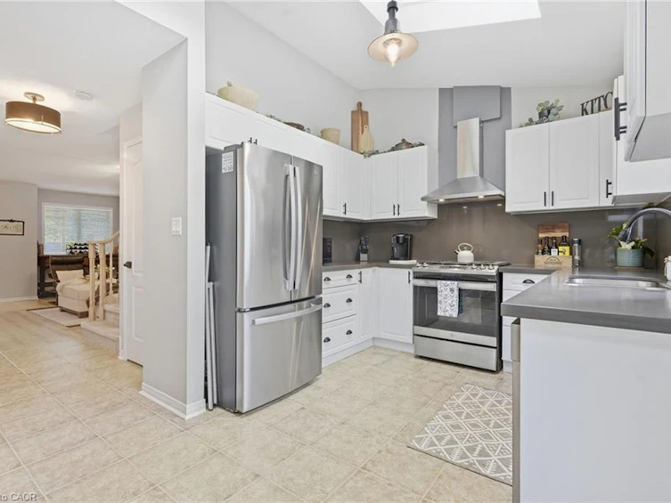 14 Kenyon Crescent, Grimsby, ON, L3M 5P4 - 10