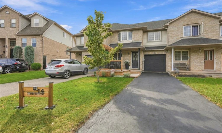14 Kenyon Crescent