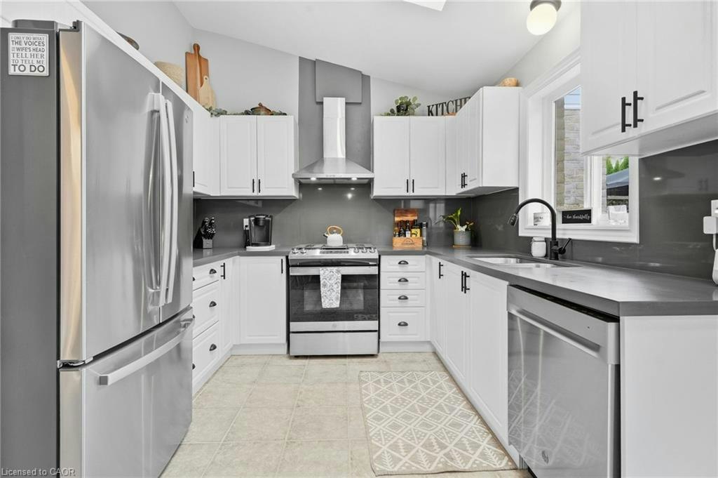 14 Kenyon Crescent, Grimsby, ON, L3M 5P4 - 9