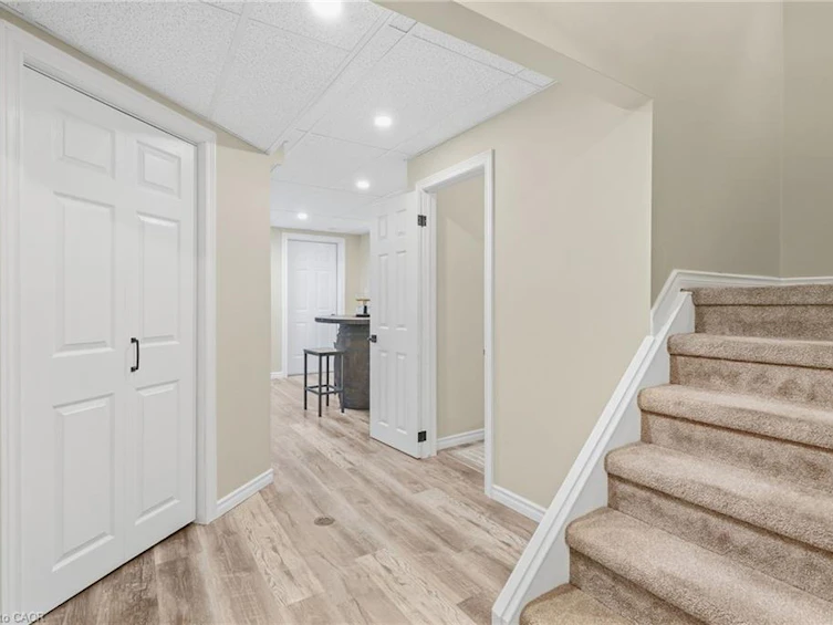 14 Kenyon Crescent, Grimsby, ON, L3M 5P4 - 33