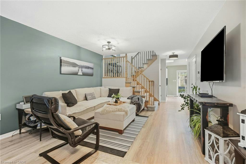 14 Kenyon Crescent, Grimsby, ON, L3M 5P4 - 8