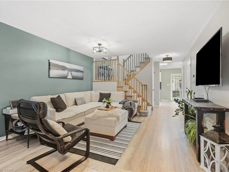 14 Kenyon Crescent, Grimsby, ON, L3M 5P4 - 8