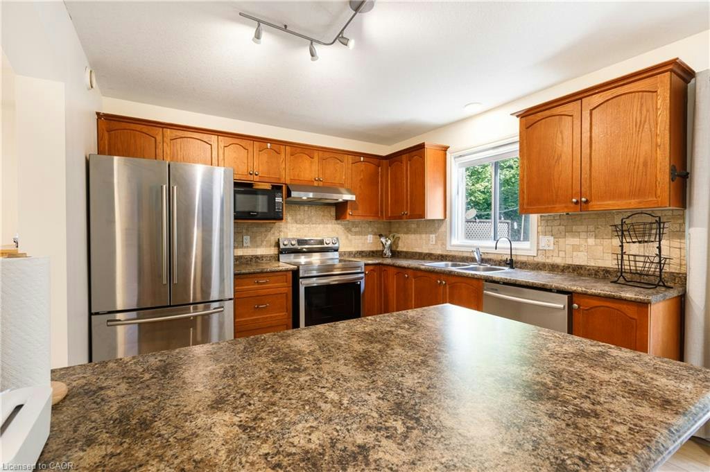 198 Charlotta Street, Township of Wilmot, ON, N3A 4M8 - 8