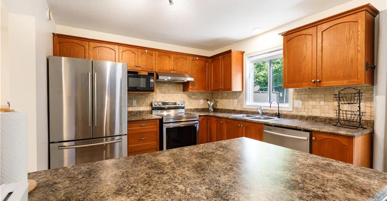198 Charlotta Street, Township of Wilmot, ON, N3A 4M8 - 8
