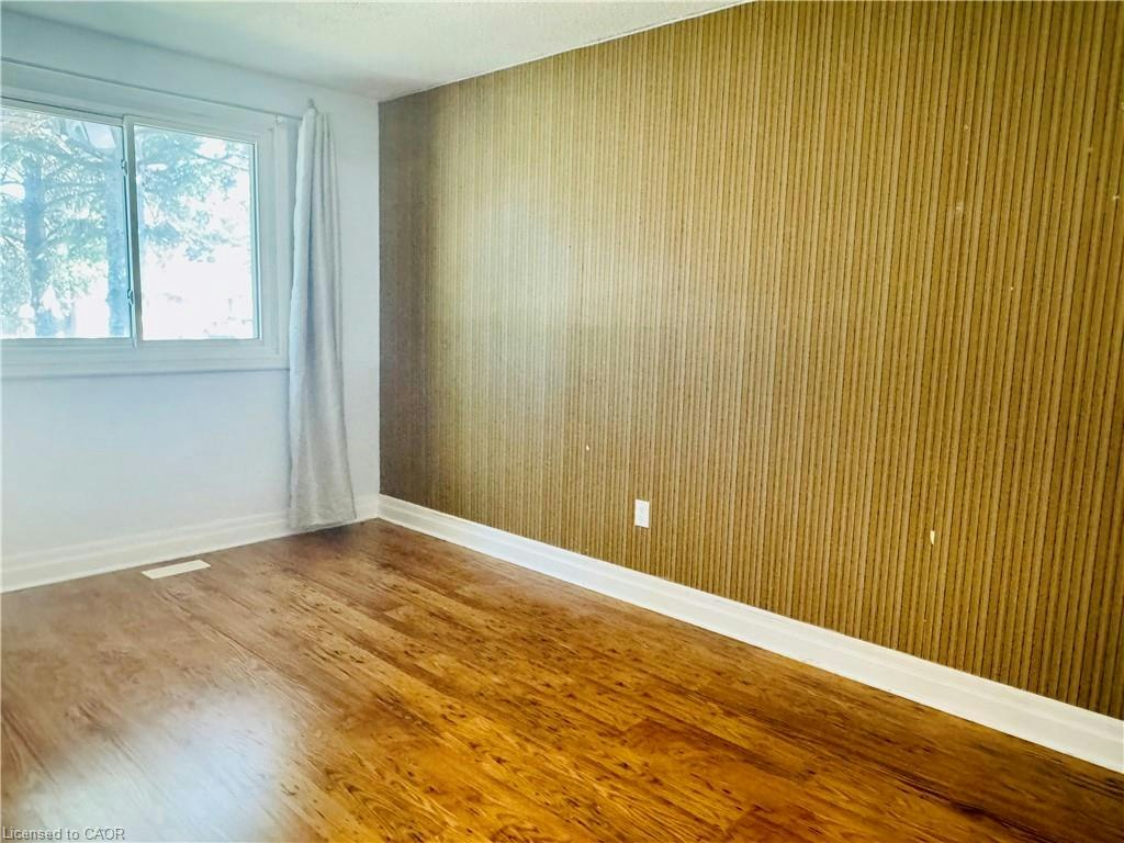 46 Greyfriar Drive, Hamilton, ON, L9C 4S2 - 6