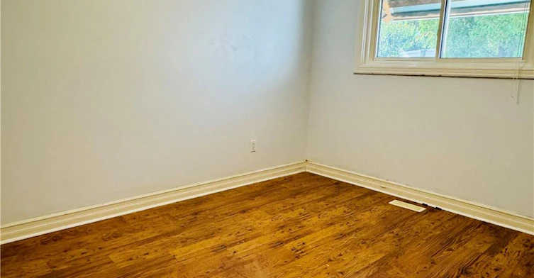46 Greyfriar Drive, Hamilton, ON, L9C 4S2 - 5