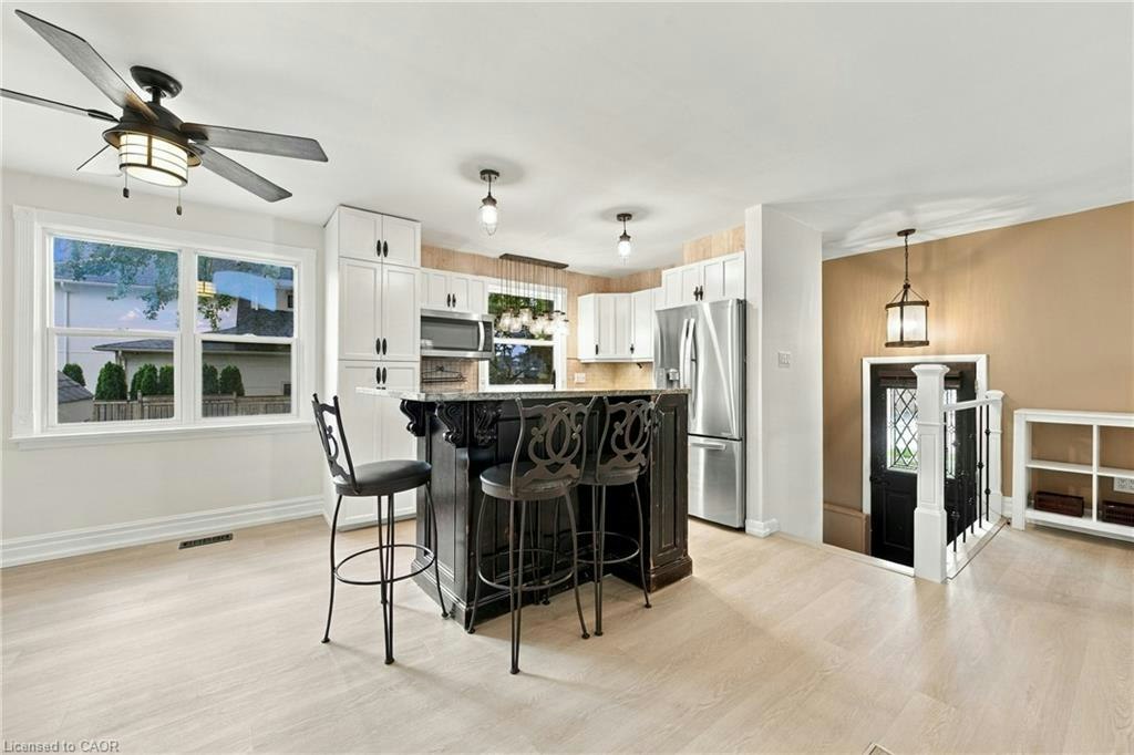 433 Belvenia Road, Burlington, ON, L7L 1T2 - 4