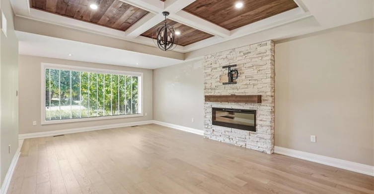 MAIN-707 King Road, Burlington, ON, L7T 3K5 - 4