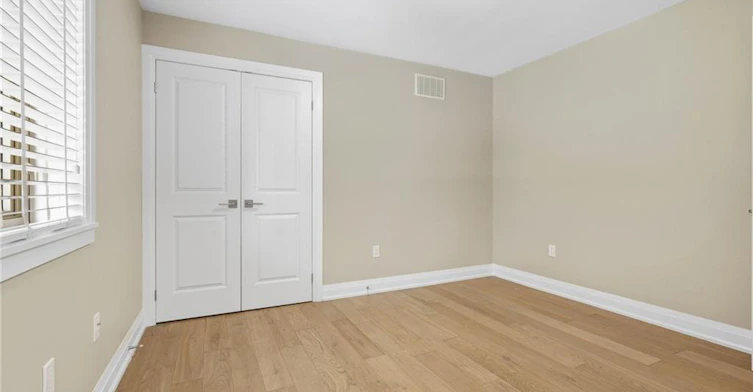 MAIN-707 King Road, Burlington, ON, L7T 3K5 - 17