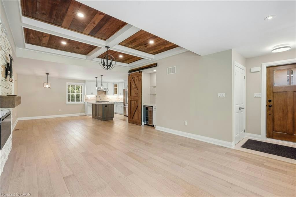 MAIN-707 King Road, Burlington, ON, L7T 3K5 - 5